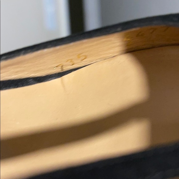 Chanel Black Suede Kitten Heel T-Strap Shoes - Picture 14 of 16